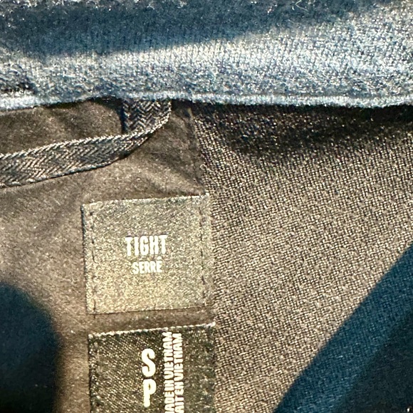 Volcom men’s Tight Series snow pants, black, 8k waterproof, sleek design. - Picture 6 of 9